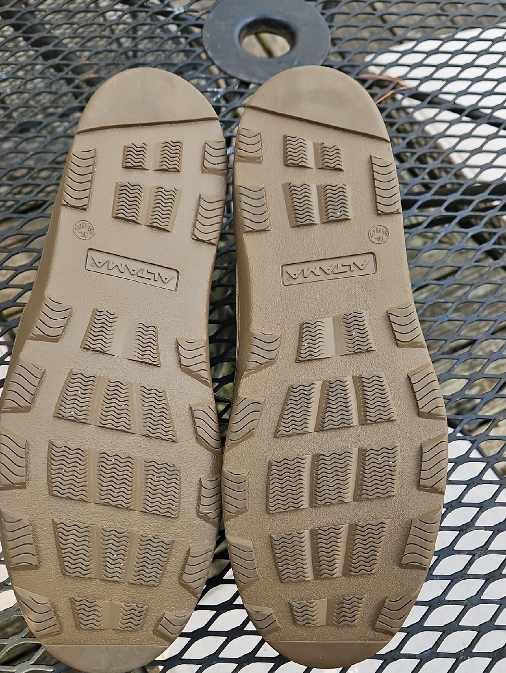 Altama - Picture 8 of 9